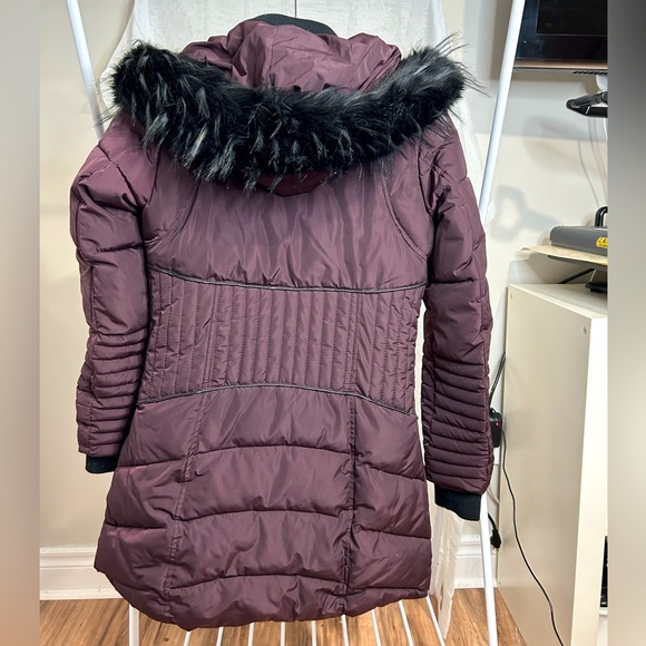 82 North Winter Jacket - Picture 2 of 3